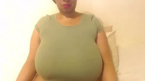 boobyqueen online show from October 1, 4:02 pm