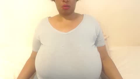 boobyqueen online show from October 8, 6:00 am