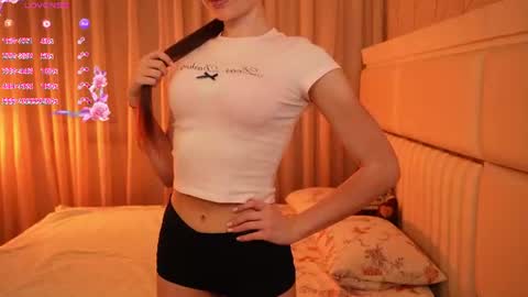Snapshot of boootyfrytti chatting on July 14, 7:19 pm boootyfrytti online show from July 14, 7:19 pm
