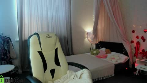 Snapshot of booozekirs_ chatting on May 20, 3:02 am Milena online show from May 20, 3:02 am