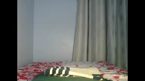 sandrah online show from October 16, 2:12 am