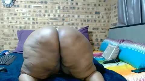 bootytwerkxxx online show from March 7, 7:33 pm