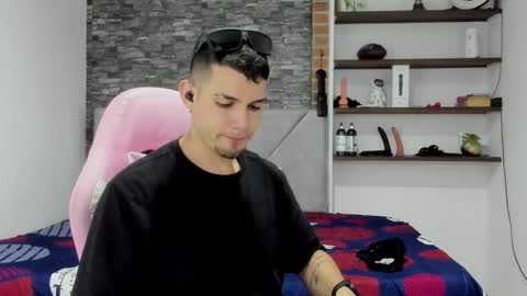 Snapshot of booyhott_ chatting on February 26, 7:24 pm booyhott_ online show from February 26, 7:24 pm