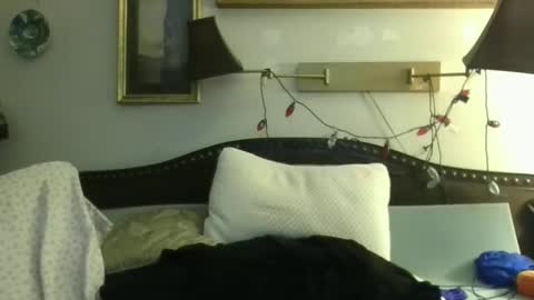 Snapshot of boredaf6678 chatting on December 16, 4:13 am boredaf6678 online show from December 16, 4:13 am