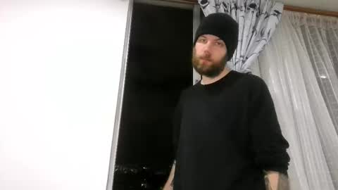 Snapshot of boredpunkdude666 chatting on March 22, 2:04 am boredpunkdude666 online show from March 22, 2:04 am