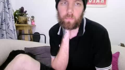 Snapshot of boredpunkdude666 chatting on March 31, 2:46 am boredpunkdude666 online show from March 31, 2:46 am