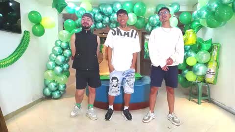 THOMAS AND DAMIAND online show from March 1, 5:20 am