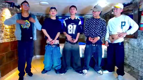 THOMAS AND DAMIAND online show from September 17, 4:47 am