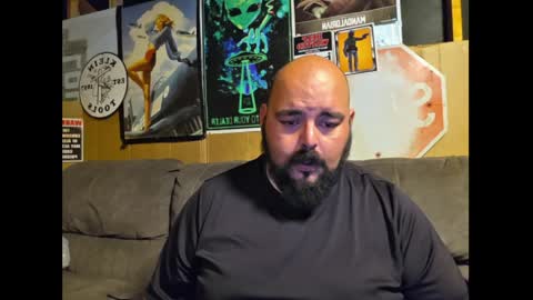 Snapshot of bossdeuce420 chatting on April 2, 6:44 am bossdeuce420 online show from April 2, 6:44 am