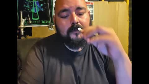 Snapshot of bossdeuce420 chatting on April 5, 2:09 am bossdeuce420 online show from April 5, 2:09 am