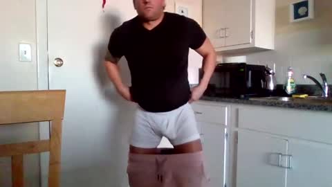 Snapshot of bosslife505050 chatting on January 17, 7:27 pm The Italian Boss online show from January 17, 7:27 pm