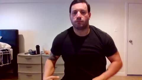 The Italian Boss  online show from December 14, 2:00 pm