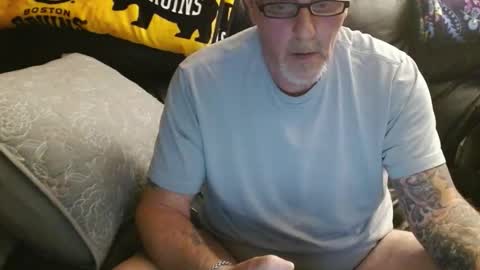 Snapshot of bostonguy1969 chatting on April 20, 4:48 am bostonguy1969 online show from April 20, 4:48 am