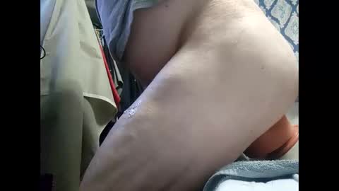 Snapshot of bothways619 chatting on November 26, 12:44 am Bothways619 online show from November 26, 12:44 am