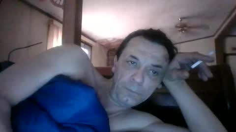 Snapshot of bottomcdforoldersc chatting on December 27, 5:48 pm James online show from December 27, 5:48 pm