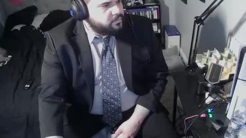 Snapshot of bottomman1990 chatting on February 23, 11:13 pm uncutpr online show from February 23, 11:13 pm