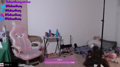 Snapshot of boundbunny98 chatting on March 6, 2:09 am TheBoundBunny online show from March 6, 2:09 am