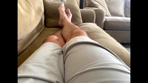 Snapshot of bourbonman144 chatting on April 16, 10:34 pm bourbonman144 online show from April 16, 10:34 pm