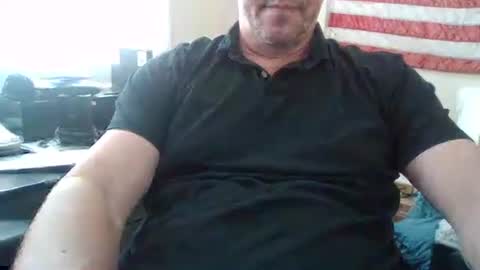 Snapshot of bourbonman144 chatting on May 8, 10:04 pm bourbonman144 online show from May 8, 10:04 pm