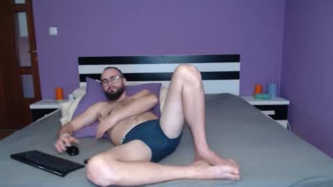 Angel-Boy online show from November 7, 12:05 pm