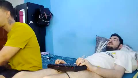 Snapshot of bowsy462 chatting on November 8, 5:12 pm Juan F online show from November 8, 5:12 pm