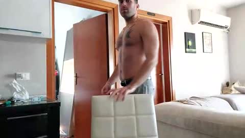 Snapshot of boy_aroundtheworld chatting on October 8, 1:31 pm Dan online show from October 8, 1:31 pm