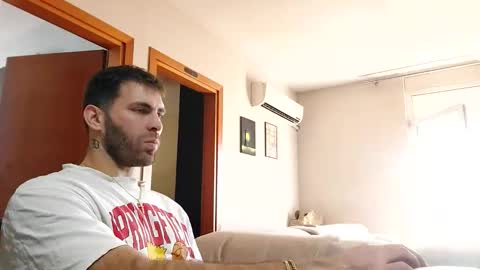 Snapshot of boy_aroundtheworld chatting on October 24, 1:29 pm Dan online show from October 24, 1:29 pm