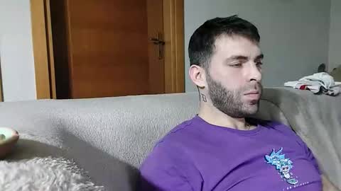 Snapshot of boy_aroundtheworld chatting on October 25, 11:54 pm Dan online show from October 25, 11:54 pm