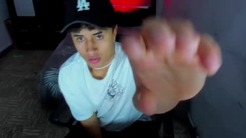 boy_nauthy online show from January 9, 2:54 am