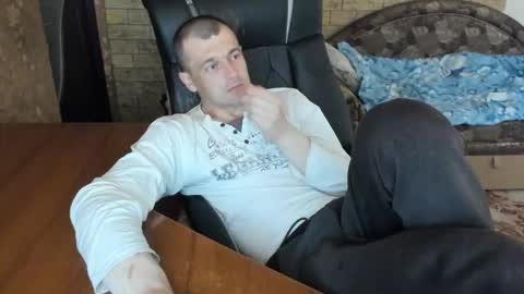 BoyApollon online show from April 10, 5:01 am