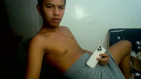 boyax16 online show from December 11, 9:55 pm