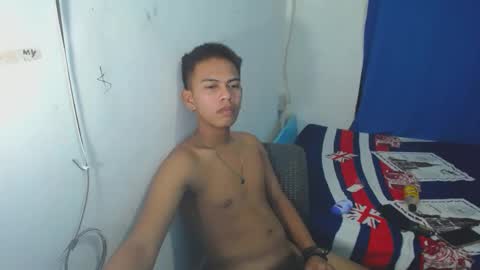 boyax16 online show from December 22, 7:10 pm