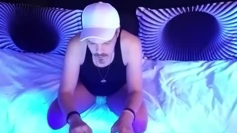 Slutty Stud online show from January 11, 8:43 am