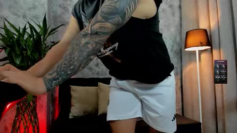 boyc02_ online show from September 20, 5:19 am