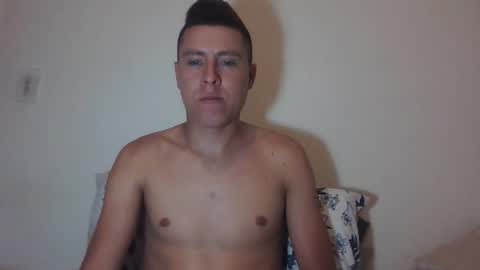 Snapshot of boycock777 chatting on November 1, 3:52 am Tommy - OnFns tommy 874 online show from November 1, 3:52 am