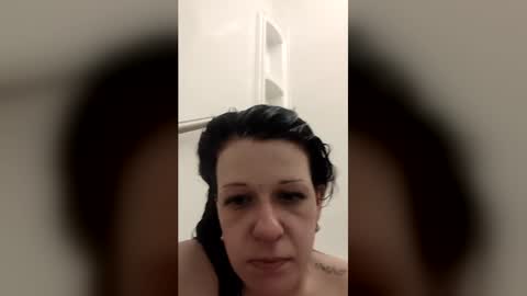 boyerlkarine online show from May 5, 3:47 am