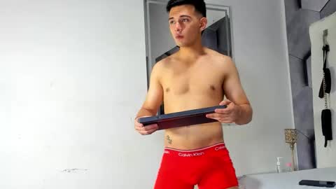 Snapshot of boyhot_mio chatting on February 20, 2:52 am boyhot_mio online show from February 20, 2:52 am