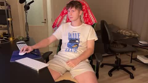 Eddie online show from January 4, 11:27 pm