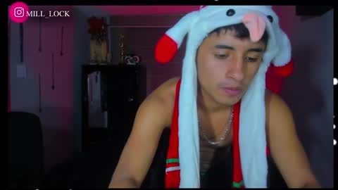 Snapshot of boylatin_777 chatting on December 3, 4:58 am miguel online show from December 3, 4:58 am