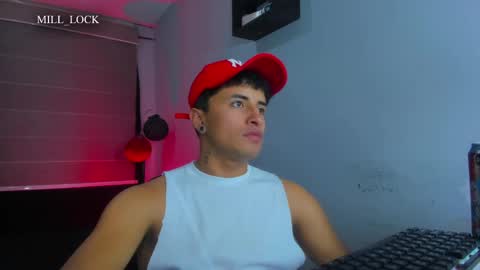 Snapshot of boylatin_777 chatting on December 5, 5:15 am miguel online show from December 5, 5:15 am