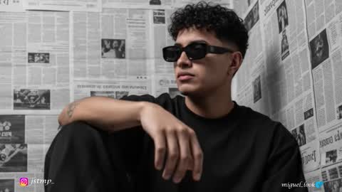 Snapshot of boylatin_777 chatting on October 15, 8:36 am miguel online show from October 15, 8:36 am