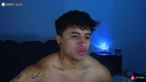 Snapshot of boylatin_777 chatting on October 21, 9:54 am miguel online show from October 21, 9:54 am