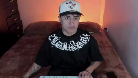 Snapshot of boylatin_777 chatting on May 15, 6:37 pm miguel online show from May 15, 6:37 pm