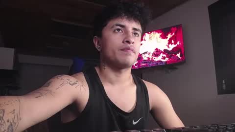 Snapshot of boylatin_777 chatting on May 26, 5:03 am miguel online show from May 26, 5:03 am