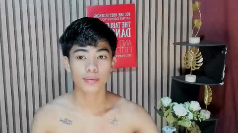 HI IM JAMES DONT FORGET GIVE ME THUMBS UP AND JOIN TO MY FANCLUB online show from September 9, 10:42 pm
