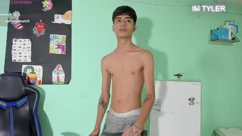 boys4hot_777 online show from April 12, 7:52 pm