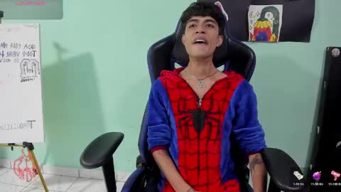 boys4hot_777 online show from May 4, 7:21 pm