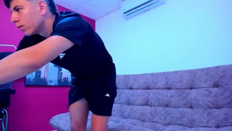 Manuel Brayan  Steven online show from March 2, 4:36 pm