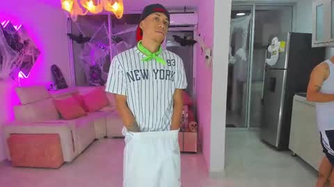 Snapshot of boysdeluxemilitary chatting on October 7, 5:37 am JHON ARES AND NEID online show from October 7, 5:37 am