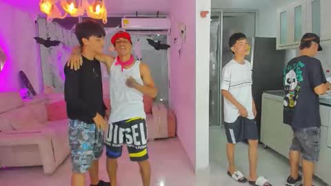 Snapshot of boysdeluxemilitary chatting on October 12, 5:39 am JHON ARES AND NEID online show from October 12, 5:39 am